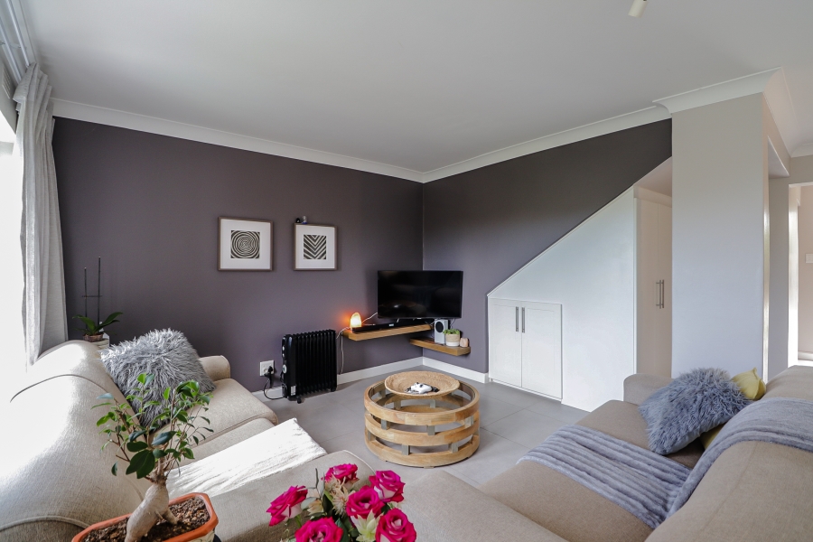 2 Bedroom Property for Sale in Piesang Valley Western Cape